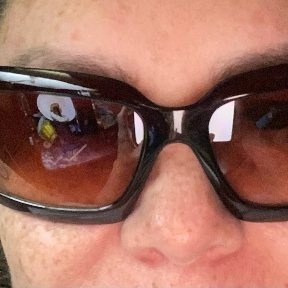very good take on Chanel sunglasses 5076. In great condition, no scratches.